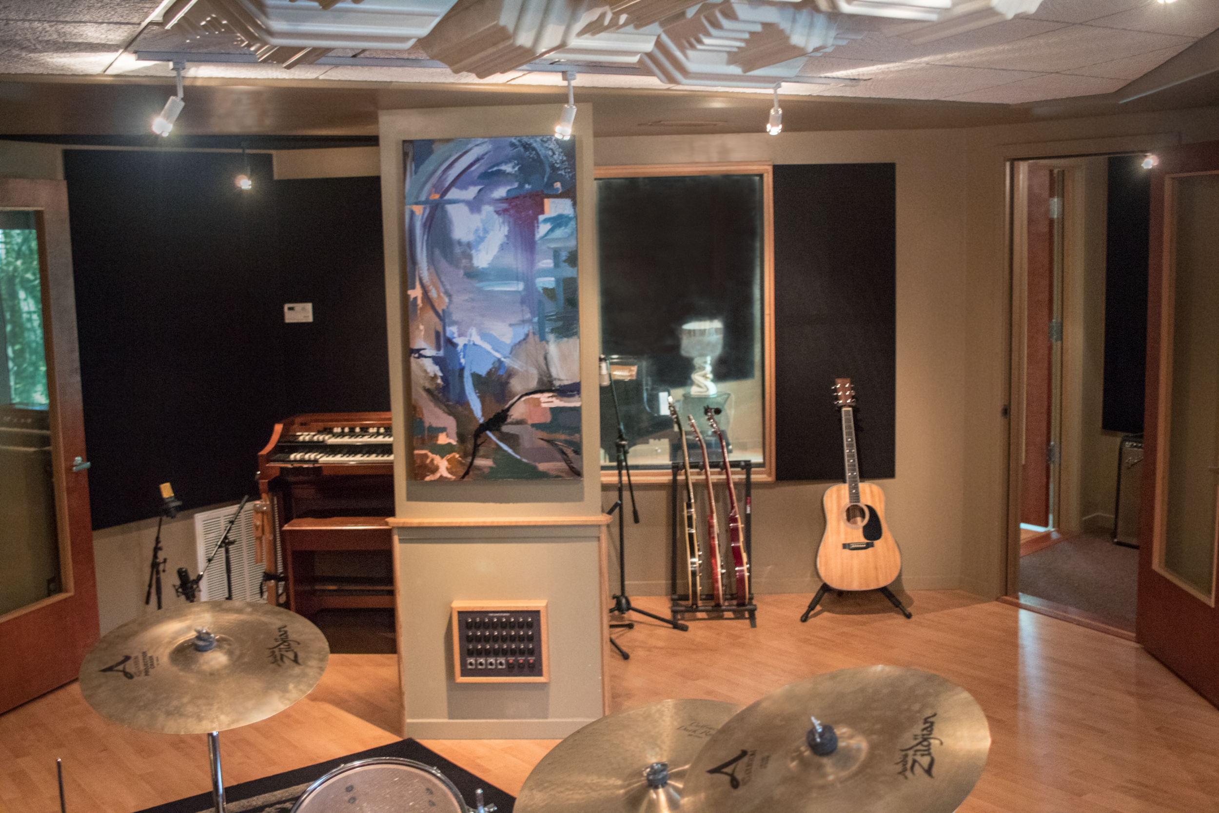 The Cave Studios Tracking Floor